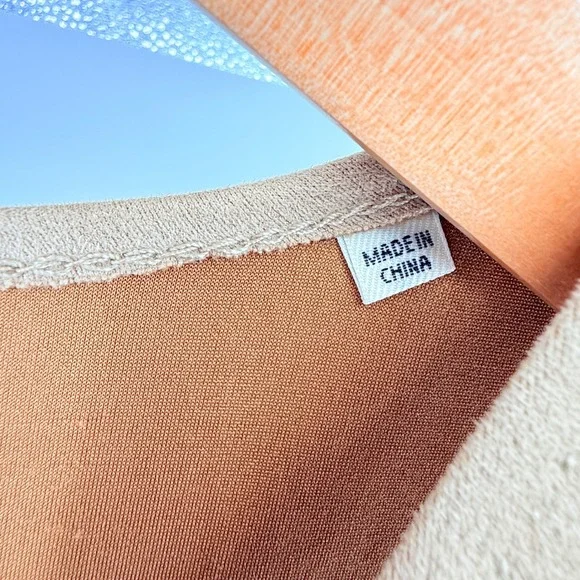 Max Studio London Tan Suede Like Pinafore Dress Size S V Neck Pockets - Picture 3 of 10